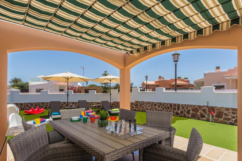 Perfect For Family Holidays With Private Pool, Near Beach And Golf- Villa Ashley Costa De Antigua Dış mekan fotoğraf