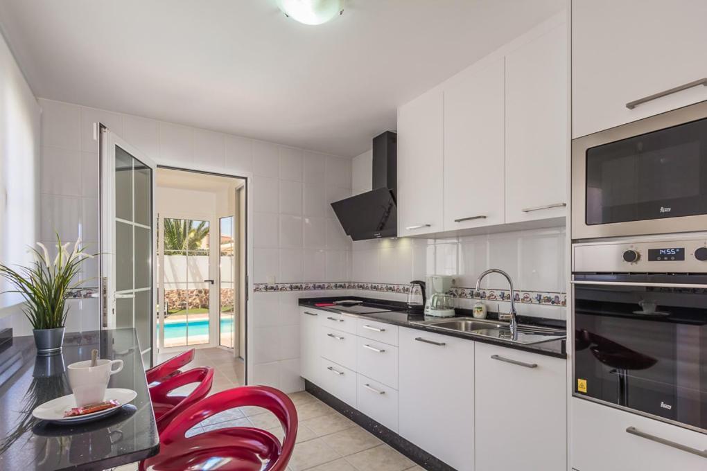 Perfect For Family Holidays With Private Pool, Near Beach And Golf- Villa Ashley Costa De Antigua Dış mekan fotoğraf